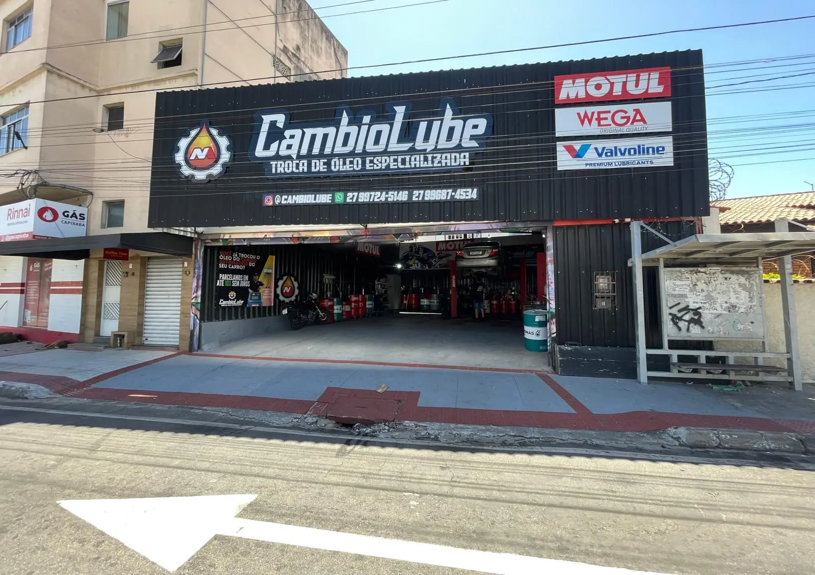 Fachada da Cambiolube na Av. Francelina Carneiro Setúbal, 2252, em Itapuã, Vila Velha